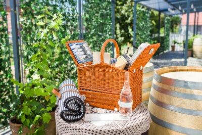 Wine apartments, vinárstvo TAJNA, víno, ubytovanie, pikniky