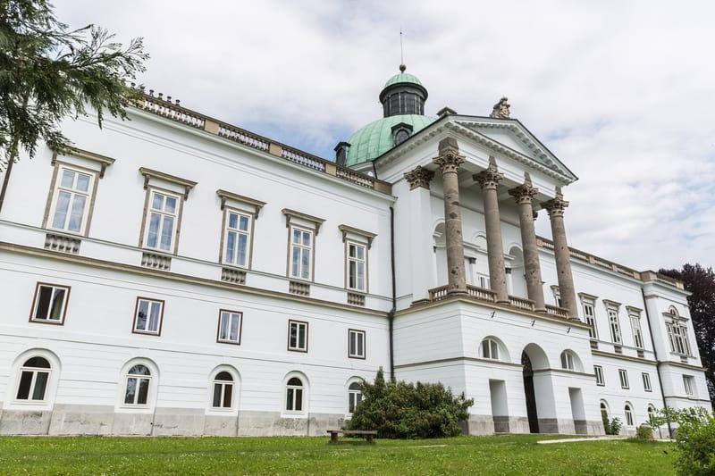 Kaštieľ a zámok Topoľčianky