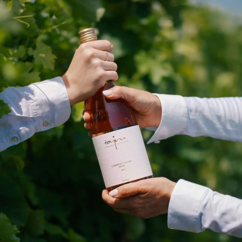 Rosé víno z vinárstva TAJNA, darček k meninám, darček pre ženu
